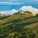 Come arrivare nelle Langhe da Torino? Ecco le soluzioni migliori e più veloci