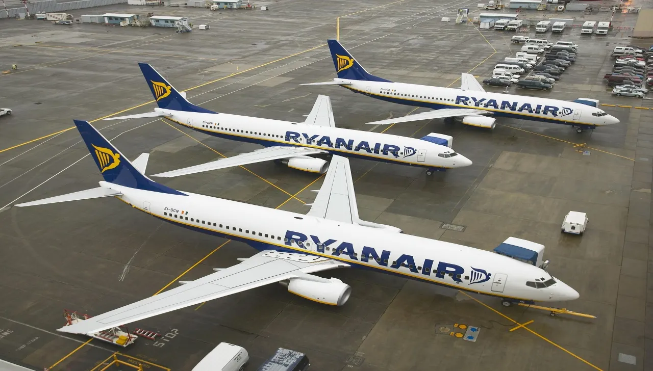Aerei Ryanair in partenza dall'aeroporto di Torino Caselle con destinazioni nazionali e internazionali attive nel 2025